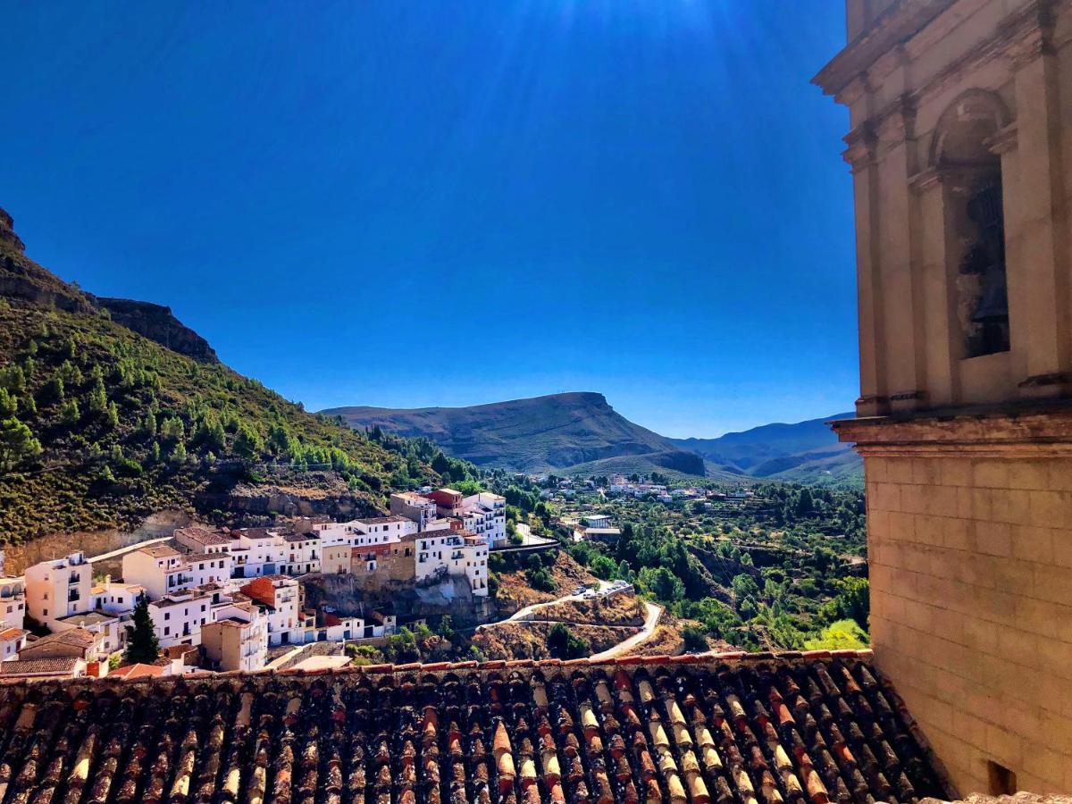 Casa El Cielo, In The Heart Of Old Town Villa Chulilla Bagian luar foto